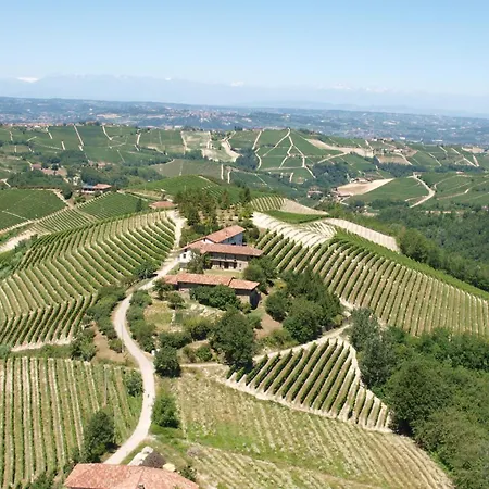 Holiday home Ca Der Forn The Bread Oven House In Cascina Bricchetto Langhe - Italy Trezzo Tinella